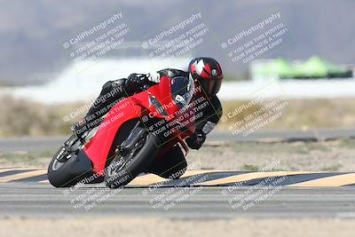 media/Oct-02-2025-Racers Edge (Thu) [[2c91cb6ab3]]/2-A Group/Session 3-Turn 4 Part 2 (1145am)/